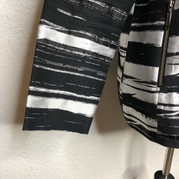 Misook black silver metallic abstract stripe full zip jacket size Large - Picture 4 of 14